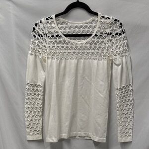 Fits Like A Small-Elegant White Open Lace Venus Women's Top